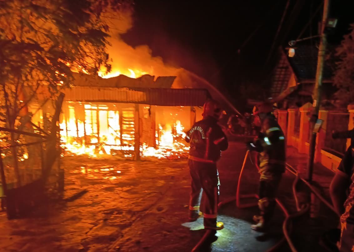 Kebakaran Hebat di Gambut Banjar, Tujuh Rumah Terbakar, 19 Jiwa Terdampak