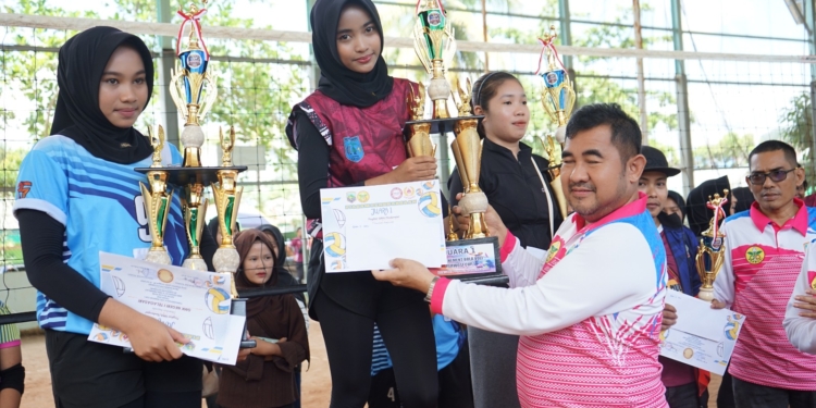 Pemkab Kotabaru Bersama Perwosi Resmi Tutup Perwosi Cup I 2026