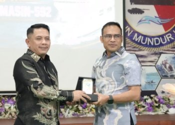 KRI Banjarmasin-592 Sandar di Kotabaru, Edukasi Maritim dan Sinergi Jadi Warisan Kunjungan