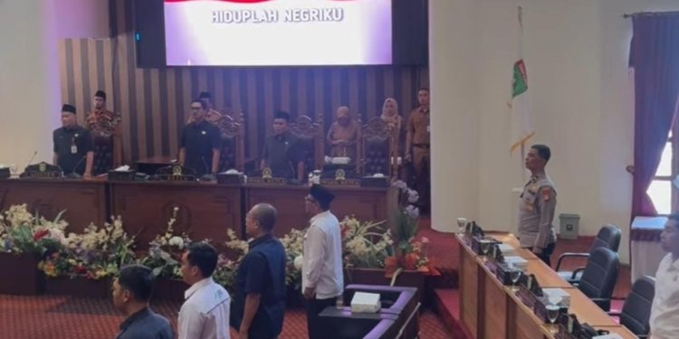 Bahas Perda Pajak dan Retribusi Daerah, DPRD Tanah Bumbu Dengarkan Tanggapan dan Jawaban Bupati