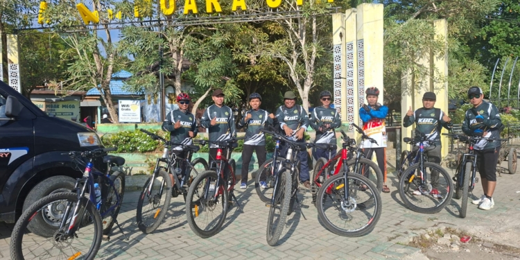 Taklukkan Jalur Muara Uya, KBC Club Pererat Kebersamaan Lewat Gowes Wisata di Riam Bidadari