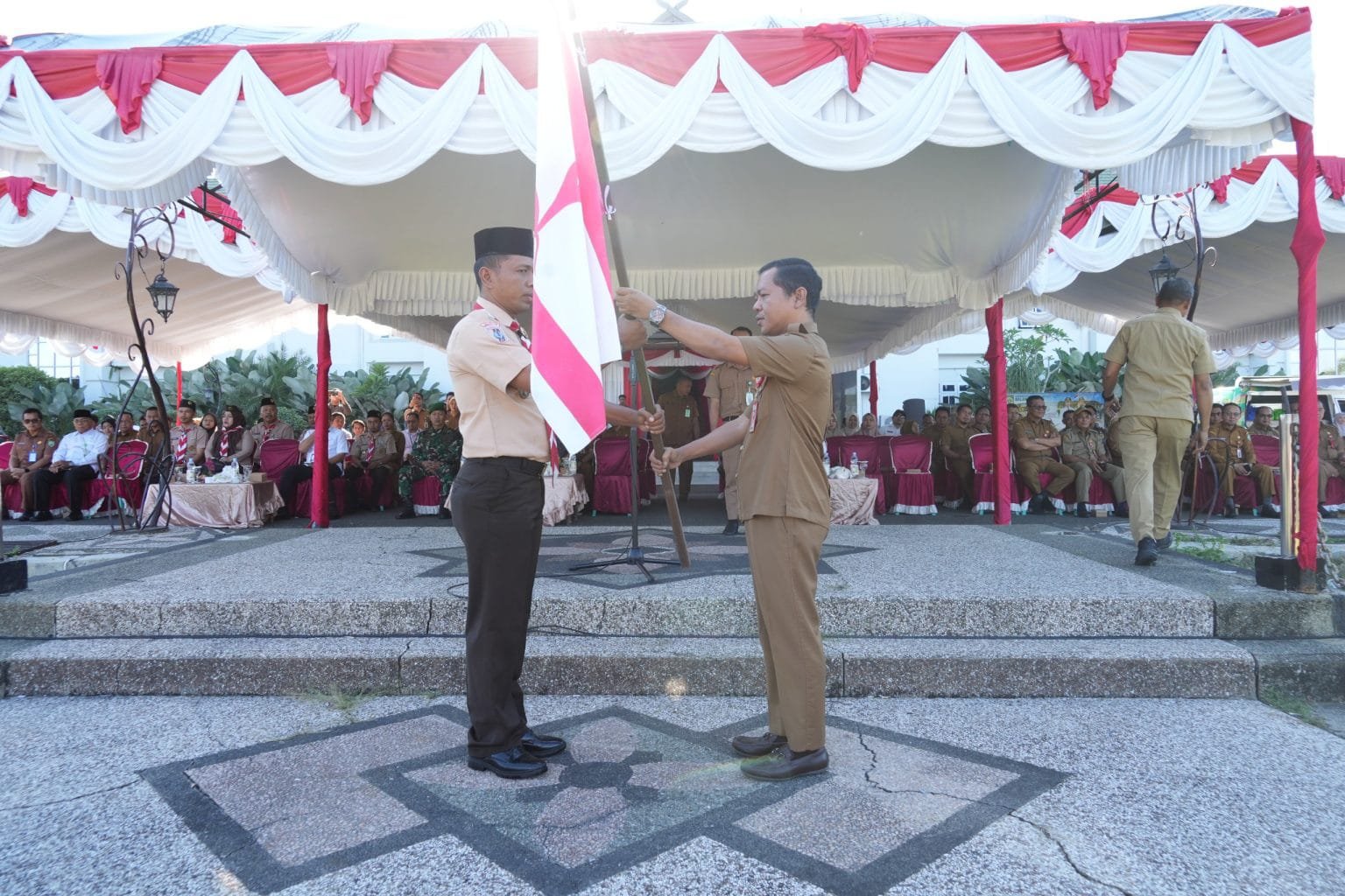 Sekda Balangan Lepas Kontingen Pramuka ke Jamnas XII, Berpesan Jaga Nama Baik Daerah dan Banggakan Kalsel