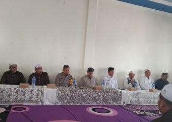 Bupati Balangan Serahkan Bantuan Pendidikan untuk 378 Santri Ponpes Nurul Muhibbin Halong, Ringankan Beban Orang Tua