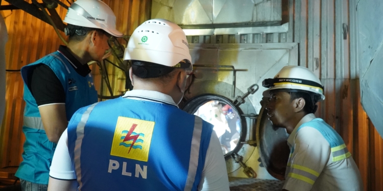 Pastikan Pemulihan Berjalan Sesuai Timeline, GM PLN UID Kalselteng Inspeksi PLTU TPI Unit 1 Tabalong