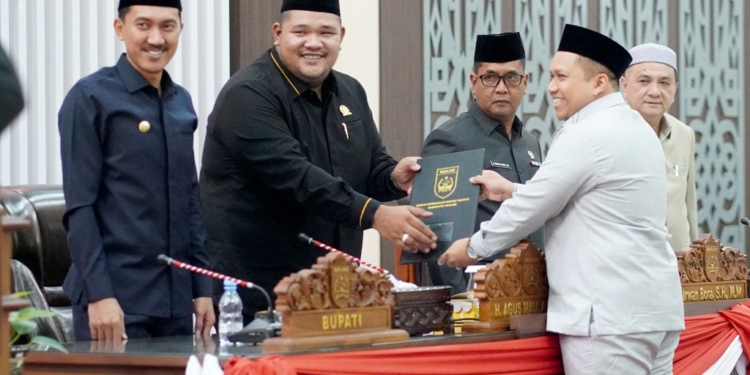 DPRD dan Pemkab Banjar Sepakati KUPA-PPAS 2026 dan KUA-PPAS 2027, Defisit Tembus Rp847 Miliar