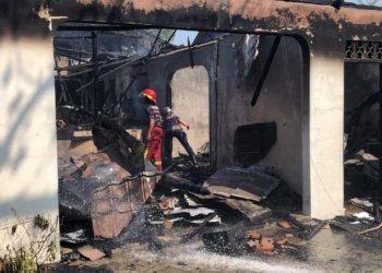 Cafe di Jalan Kasuari Banjarbaru Hangus Terbakar, Petugas Berjibaku Padamkan Api