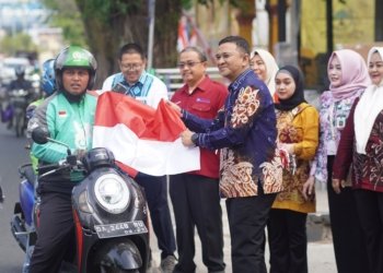 Bendera Merah Putih Semarakkan Jalanan Martapura, DKISP Banjar Ajak Warga Kobarkan Nasionalisme