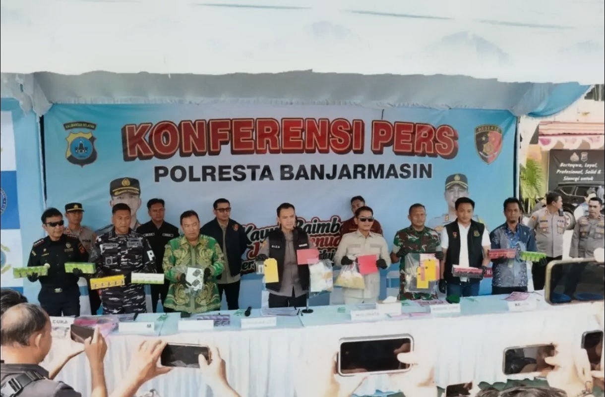 5.179 Butir Ekstasi Berlogo Singapura Gagal Beredar di Banjarmasin, Tiga Pelaku Diamankan