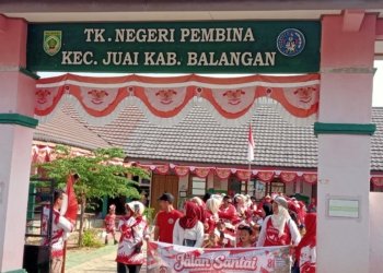 Semarak HUT ke-81 RI, TK Negeri Pembina Juai Gelar Jalan Sehat Bersama Siswa dan Orang Tua