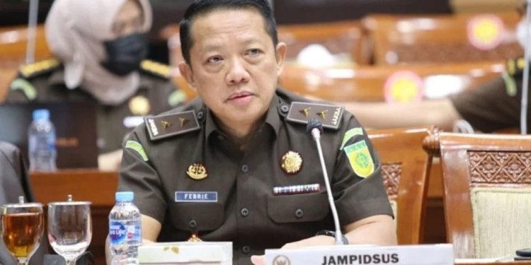 IPW Endus Dugaan Upaya Operasi Senyap Landaikan Kasus Febrie Adriansyah