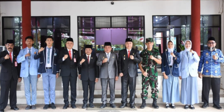 Waket II DPRD Kapuas Berinto Dampingi Silaturahmi Dua Pasang Capaska ke Tingkat Provinsi