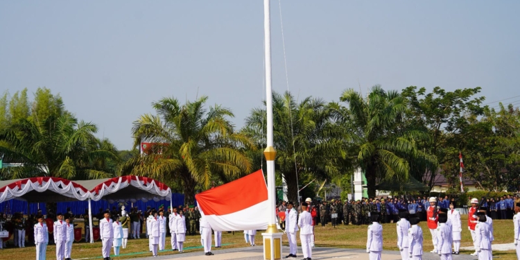 39 Paskibraka Balangan Sukses Kibarkan Sang Merah Putih dengan Formasi “Balangan Baharat”