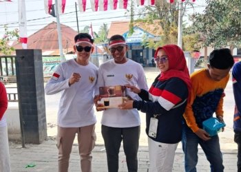 Semarak HUT ke-81 RI, Pegawai Kecamatan Batumandi Adu Kekompakan dalam Beragam Perlombaan