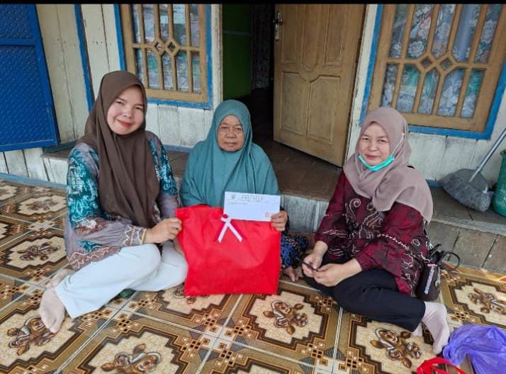 Pemkab Balangan Salurkan Tali Asih kepada Janda Veteran di Kecamatan Juai