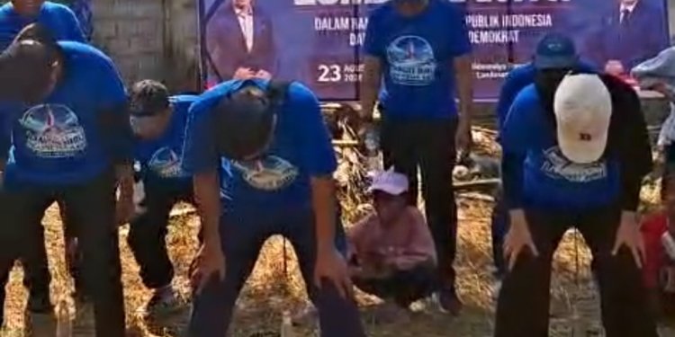 HUT RI & Milad Partai, Warga Sidomulyo dengan DPC Demokrat Banjarbaru Berlomba