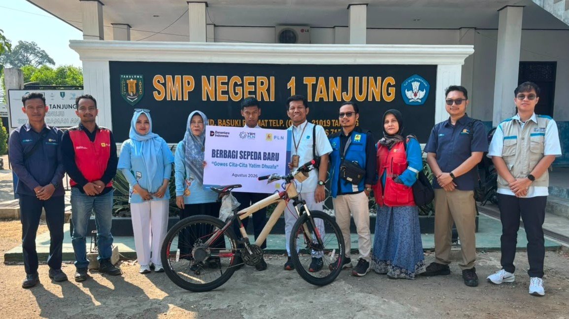 YBM PLN Salurkan 40 Sepeda untuk Dukung Pendidikan Anak di Banua Enam