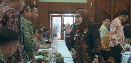 Perkuat Sinergi Pusat dan Daerah, Wali Kota Banjarbaru Hadiri Ramah Tamah Bersama Menko Polkam RI