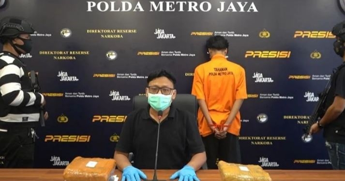 Pengiriman Modus Paket Kardus Ber-Bubble Wrap Terbongkar, Pria di Palmerah Ditangkap Bawa 4 Kg Ganja