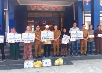 Legislator Kapuas ini Apresiasi Pemkab Kapuas Bantu Warga Terdampak Kebakaran Permukiman
