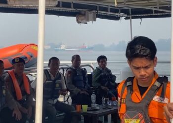 5 Keluarga Korban KMP Virgo Transport 8 Ikut Basarnas ke Laut