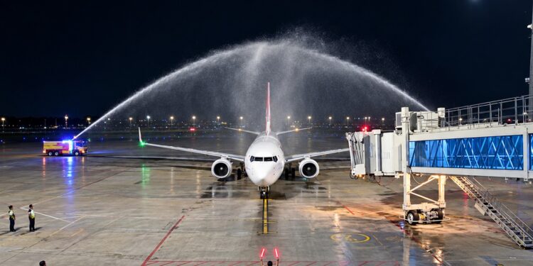 Warna Baru Penerbangan Kuala Lumpur – Banjarmasin, Bandara Internasional Syamsudin Noor Sambut Batik Air Malaysia
