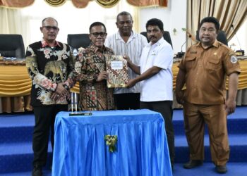 KUA-PPAS 2027 Tapteng Disepakati, Masinton: Setiap Rupiah APBD Harus Berdampak bagi Rakyat