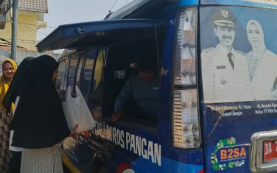 Mobil GPM Sambangi Desa Dalam Pagar, Beras Lokal Disubsidi Rp5.000 per Liter