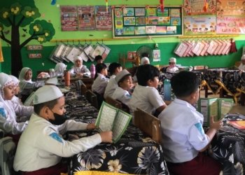 Dekat Titik Karhutla, SDN 4 Syamsudin Noor Beri Kelonggaran Tugas bagi Siswa Sakit