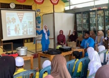Ancaman Kabut Asap di Kalsel, ULM Edukasi Warga Dalam Pagar Cegah ISPA