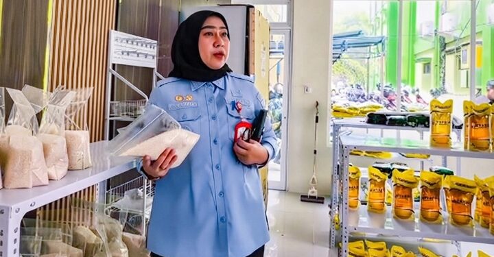 Tinjau Kios Pangan, Wali Kota Banjarbaru Minta DKP3 Perkuat Produksi dan Petani Lokal