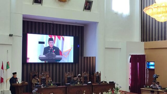 DPRD Gelar Paripurna, Pemkab Tanah Bumbu Dukung 2 Raperda Inisiatif Pengentasan Kemiskinan dan SDM