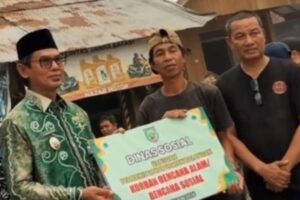 Tiga Rumah Ludes Dilalap Api, Wabup Balangan Turun Langsung Salurkan Bantuan