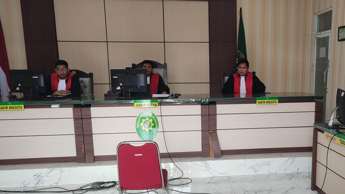 Dua Terdakwa Kasus Kekerasan Terima Putusan PN Batulicin, Hukuman 8 Bulan Dinilai Beri Rasa Keadilan