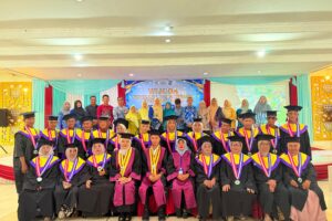 Wisuda 20 Lansia Berdaya Desa Sungai Batang Ilir, Zulkifli Apresiasi Bimbingan Balai KB Martapura Barat