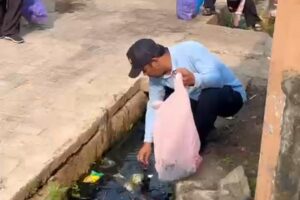 Konsisten Gelar Jumat Bersih, Kades Bersujud Ingin Wujudkan Desa Bersih dan Ajak Warga Sedekahkan Sampah untuk Bantu Sesama