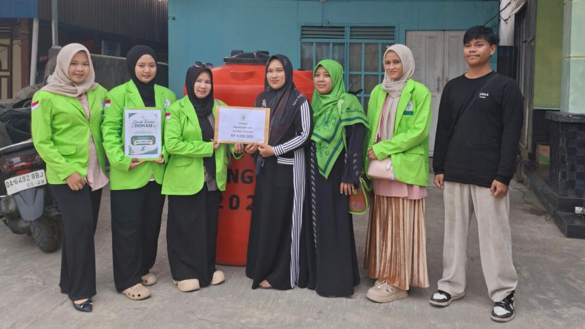 Solidaritas Tanpa Batas, Mahasiswa Aktif dan Alumni UNUKASE Bantu Korban Kebakaran di Gang Andalas Kampung baru