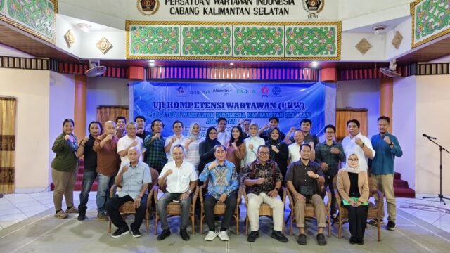 Didukung Adaro, 23 Wartawan Lulus UKW