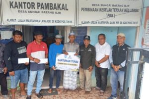 BAZNAS Kabupaten Banjar Salurkan Bantuan untuk Korban Puting Beliung di Sungai Batang Ilir