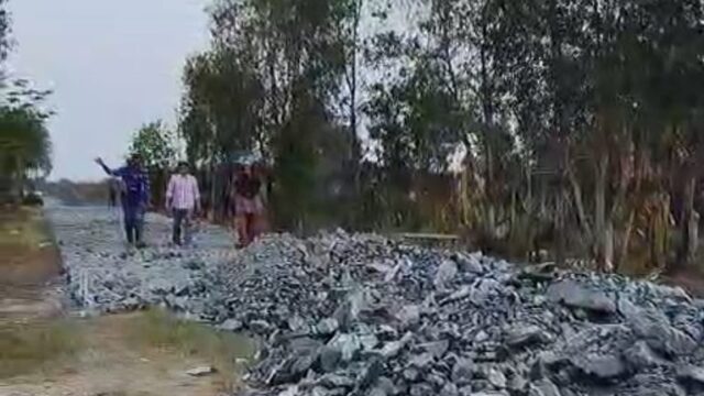 Lama Terabaikan, Akses Jalan Tekukur Tiba-Tiba Diserbu Alat Berat!