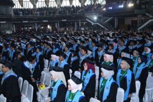 UMBJM Wisuda 561 Sarjana, Titik Awal Memasuki Medan Juang Kehidupan