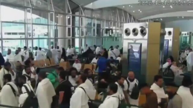 Jemaah Umroh Tewas! Bandara Riyadh Arab Saudi di Bom Rudal!